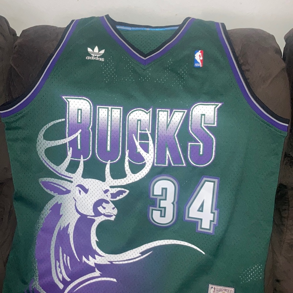 Milwaukee Bucks throwback jersey